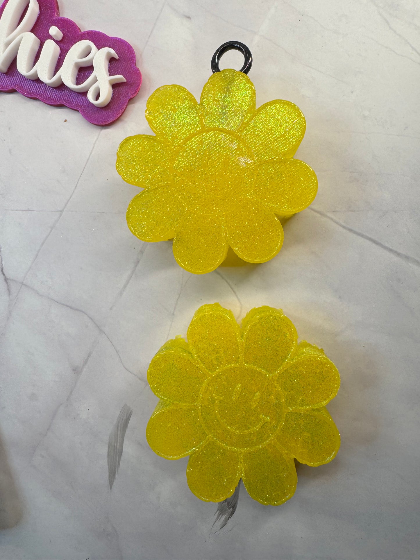 Vent Clip Smiley Flowers