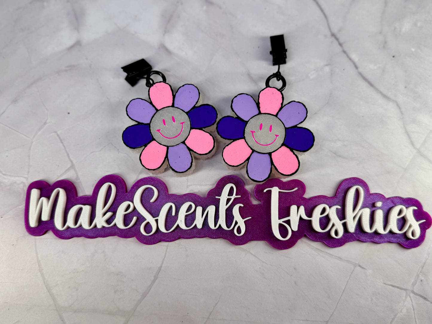 Vent Clip Smiley Flowers