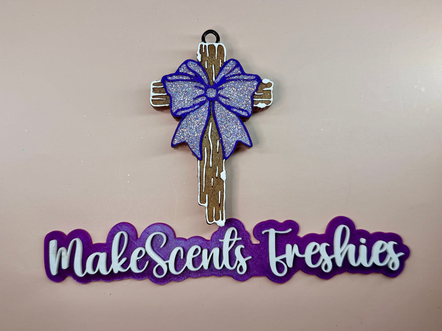 Wood cross with a bow