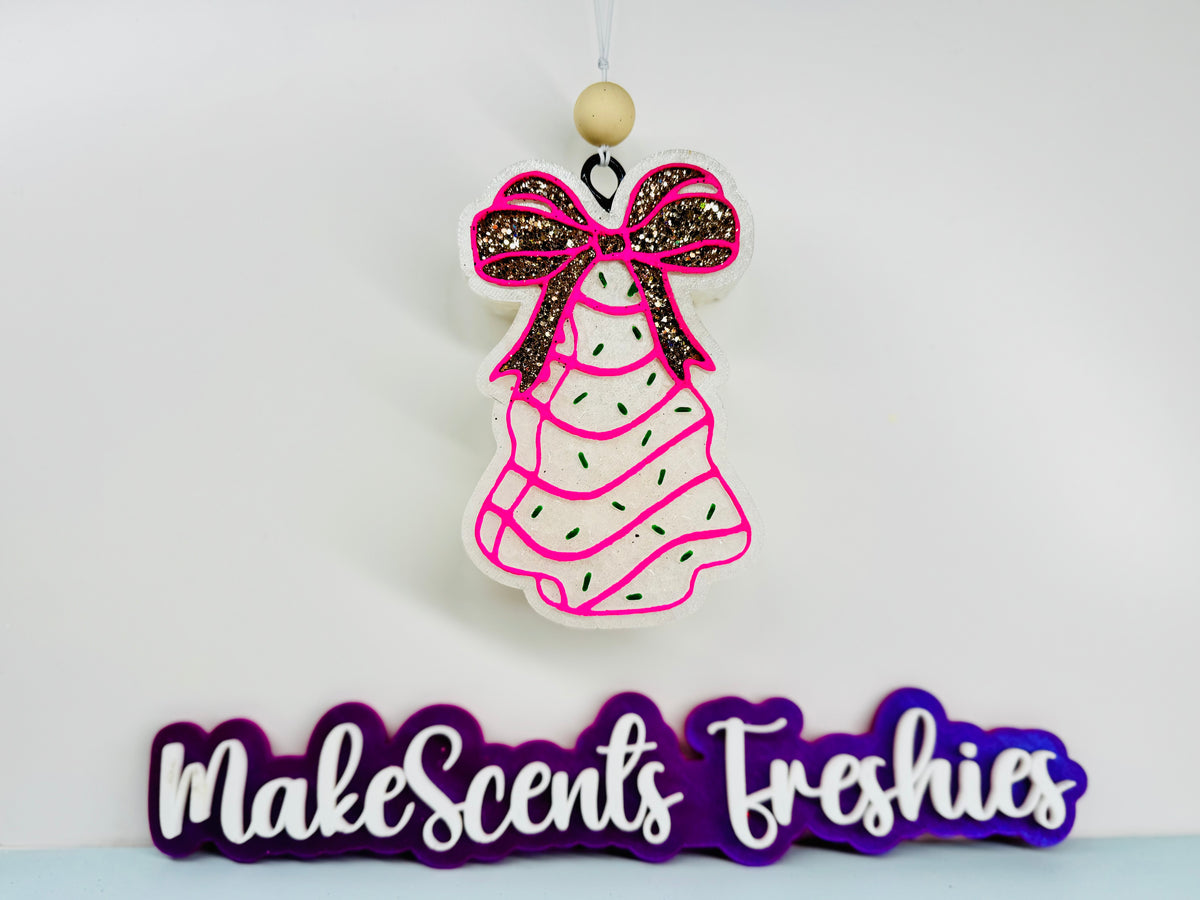 Christmas tree cake + bow PAINTED